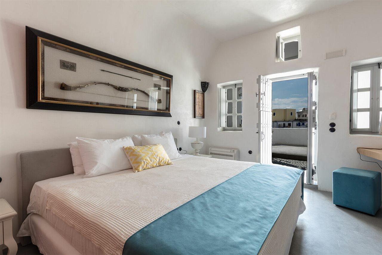 Ducato Di 4* Oia (Santorini)