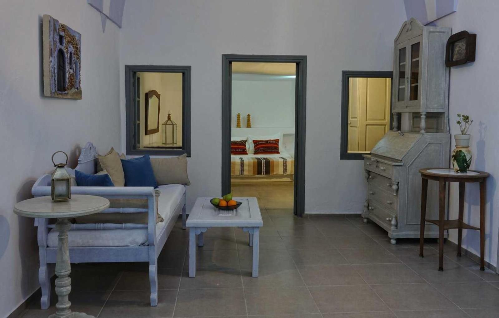 Ducato Di Hotel Oia (Santorini)
